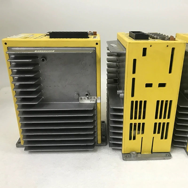 A06B-6093-H152 FANUC servo drive disassembly used
