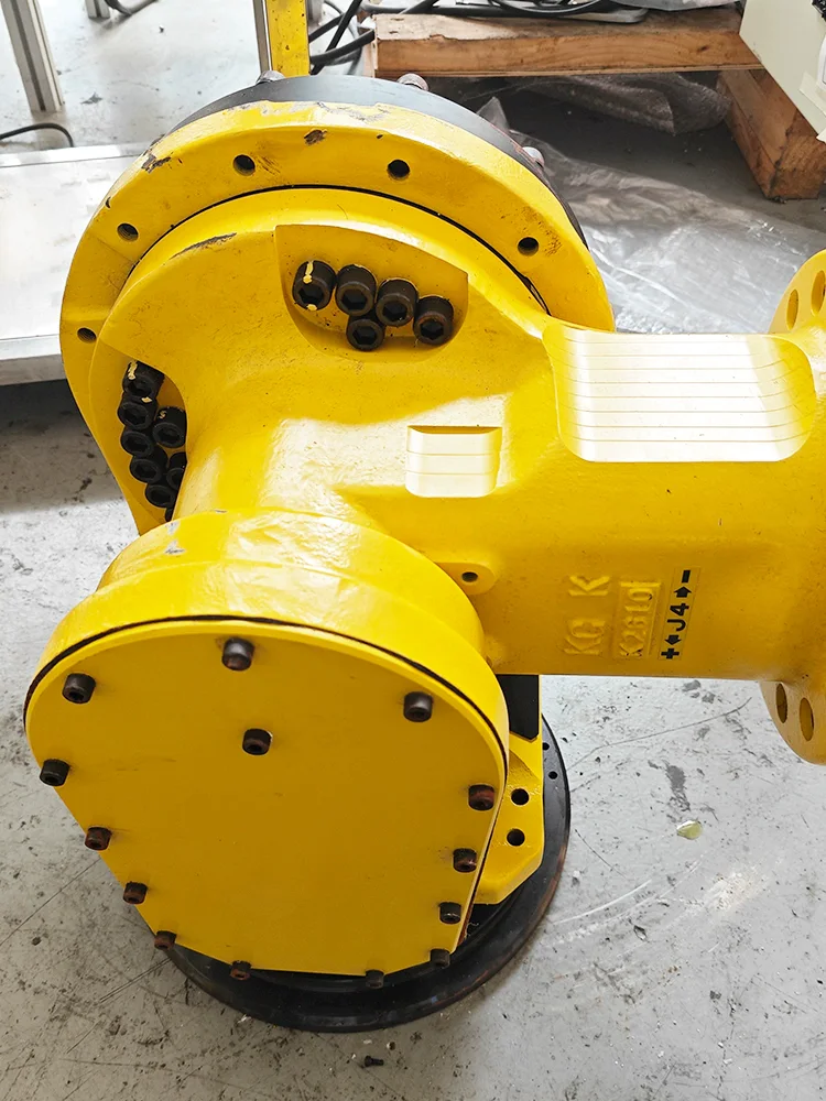 J5/J6 joint components are used in A05B-1332-B203 arm
