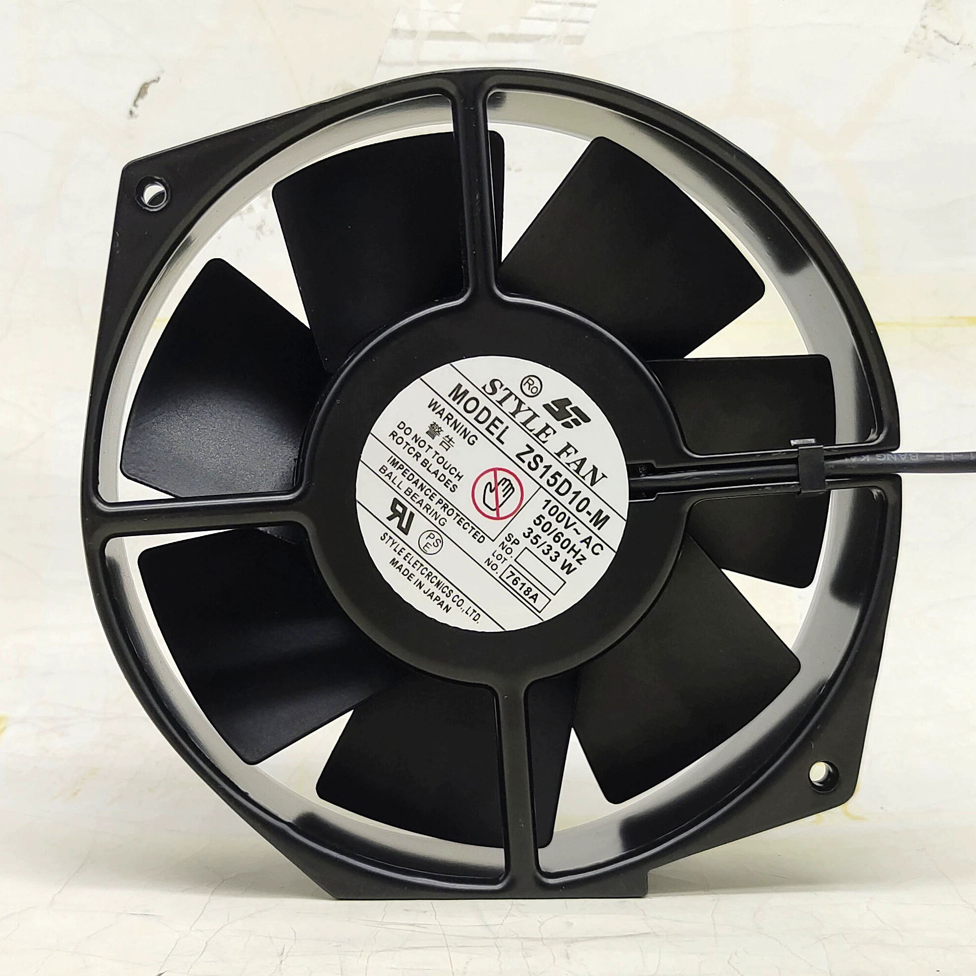 ZS15D10-M STYLE 100V 33/35W 17CM fan