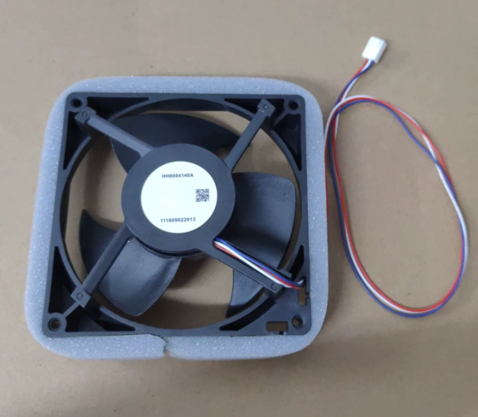 HH0004140A is suitable for Hitachi refrigerator cooling fan