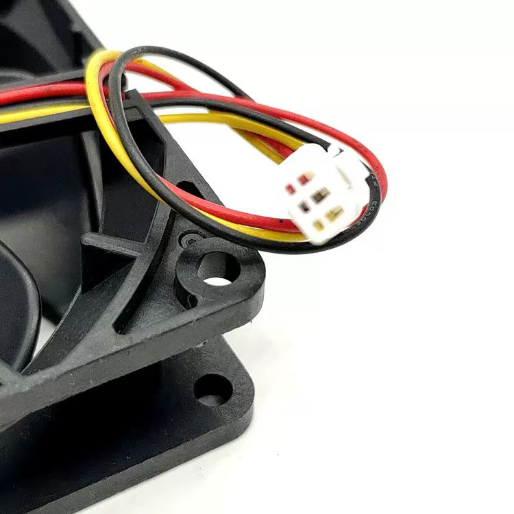 9WP0924G401 SanAce92W 9025 DC24V 0.19A waterproof fan 9WP0924G401 SanAce92W 9025 DC24V 0.19A waterproof fan