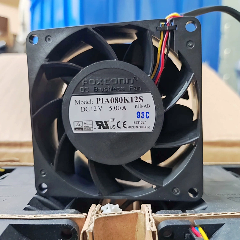 Foxconn PIA080K12S 12V 5A 4-wire axial fan Foxconn PIA080K12S 12V 5A 4-wire axial fan