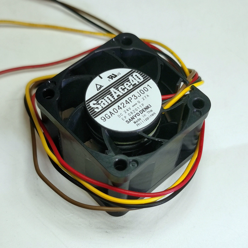 9GA0424P3J001 Sanyo 24V 0.27A 4-wire PWM fan