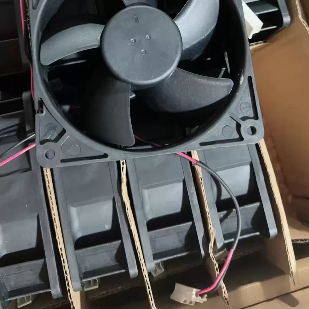 AFB1212LE-02 Delta 12V 0.24A DC axial fan AFB1212LE-02 Delta 12V 0.24A DC axial fan